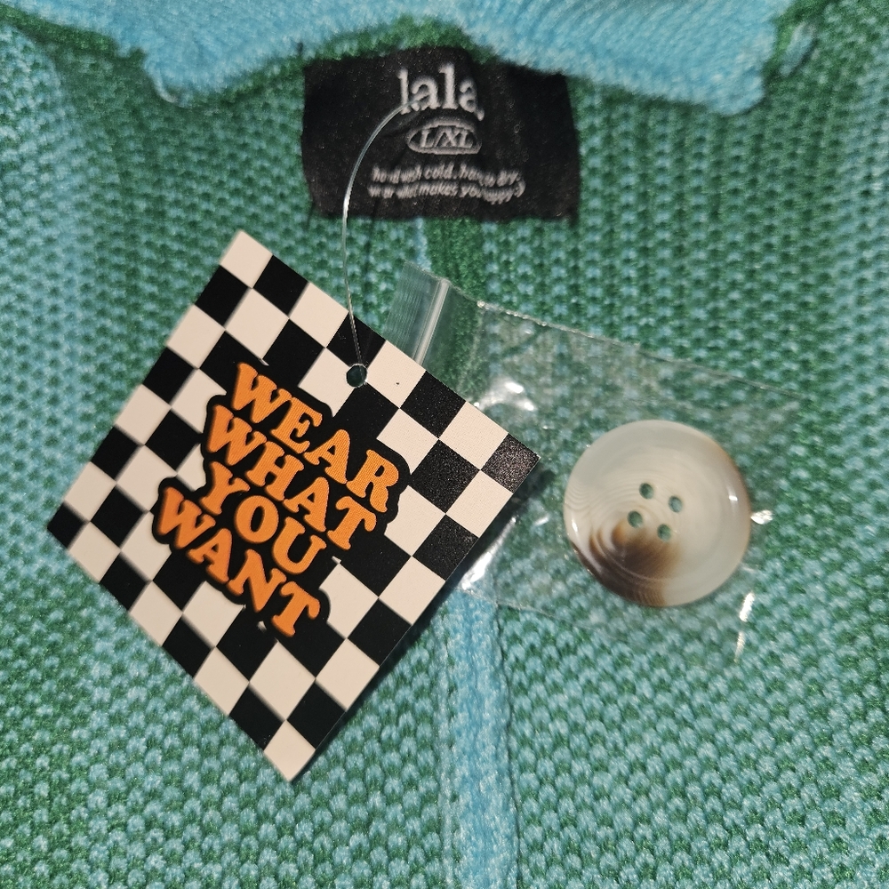 LALA ORIGINAL Love You Oversized Checkerboard Cardigan in Emerald + Sky - Picture 4 of 8